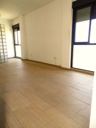 Piso en venta en La Plata en Sevilla