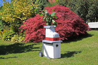 IKRA 81002880 - trituradora de jardín