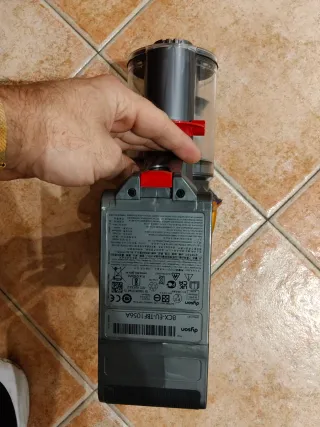 Dyson V12 - Stato sconosciuto