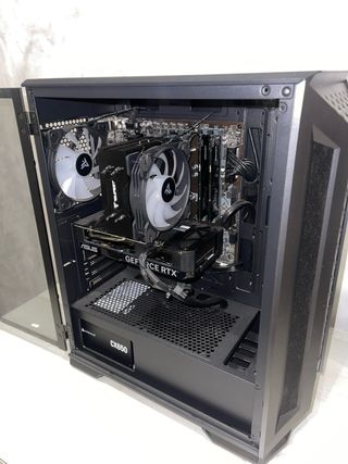 PC Gaming potente y como nuevo