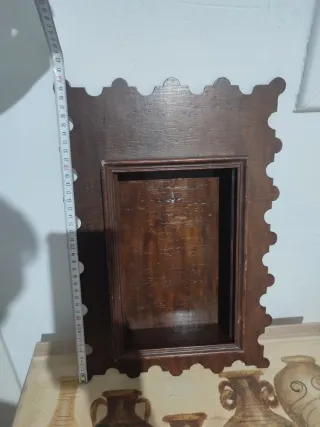 Scaffale religioso da parete