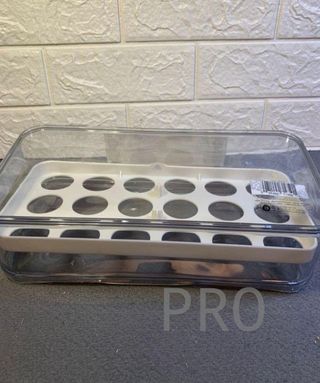 Huevera de plastico iDesign per 18 uova