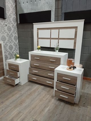 Dormitorio completo: cómoda y mesitas