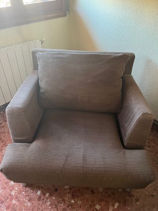 Poltrona in tessuto beige e marrone