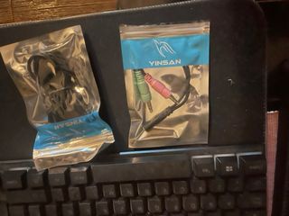 PS4 (PlayStation 4) Negra + 2 Mandos + 4 Juegos