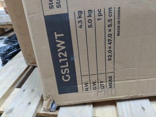 Scala a libretto SONGMICS, scala con 2 gradini, gradino pieghevole, blocco di sicurezza, facile da riporre, carico fino a 150 kg, bianco semplice GSL12WT