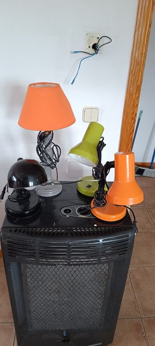 Lote 4 lamparitas de mesa