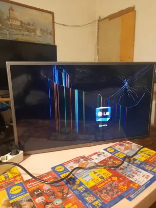 Televisor LG 32 Pantalla Rota