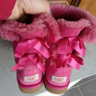 Botas UGG Bailey con Lazos fucsia