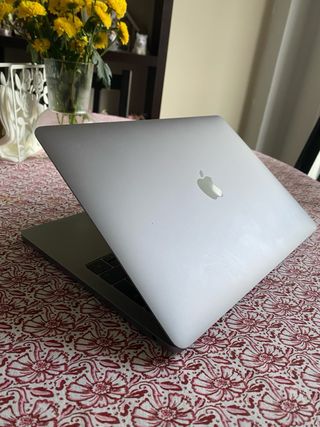 MacBook Pro gris plata