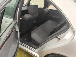 Mercedes-Benz Clase E 2001