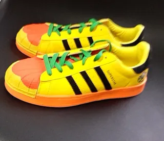 Zapatillas Adidas Superstar  l abeille Amarillas N