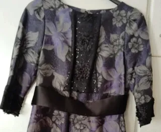 Vestido fiesta negro y morado floral