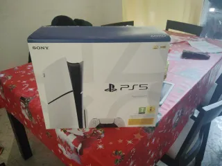 PlayStation 5 con mando (1 año)