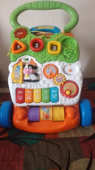 Andador infantil musical