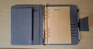 Custodia per agenda grigia