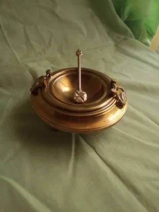 Mini brasero de metal con pala