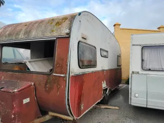 Caravana para restaurar