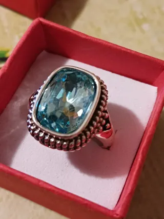 Anello cristallo azzurro