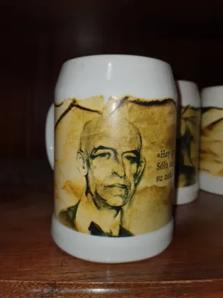 Colección 6 jarras cerveza personajes granadinos