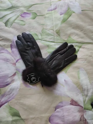 Guantes marrones piel sintética talla S