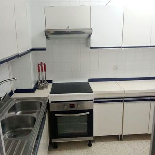 Piso en alquiler en Parque Alcosa - Jardines del Edén en Sevilla