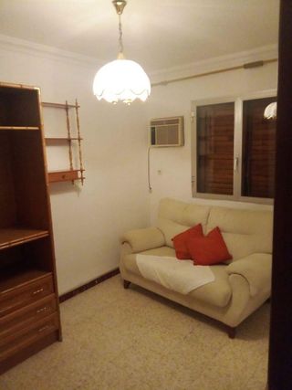 Piso en alquiler en Parque Alcosa - Jardines del Edén en Sevilla