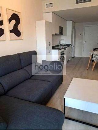 Piso en alquiler en Colores - Entreparques en Sevilla