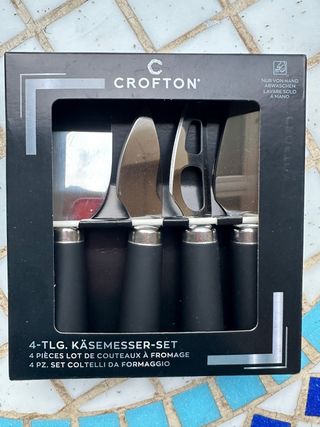 Set 4 coltelli per formaggio Crofton, nuovo