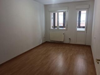 Piso en alquiler en La Arena en Gijón