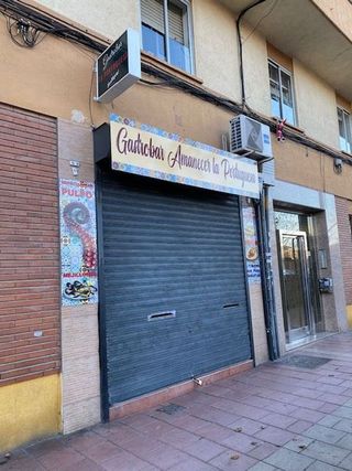 Local comercial en alquiler en Arturo Eyres - La Rubia en Valladolid