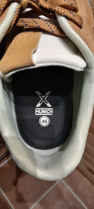 Lote zapatos botas hombre beige y zapatillas Múnic