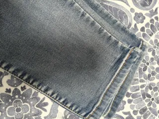 Pantalón vaquero elástico azul