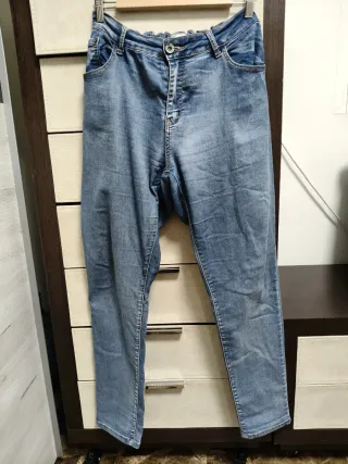 Pantalón vaquero elástico azul