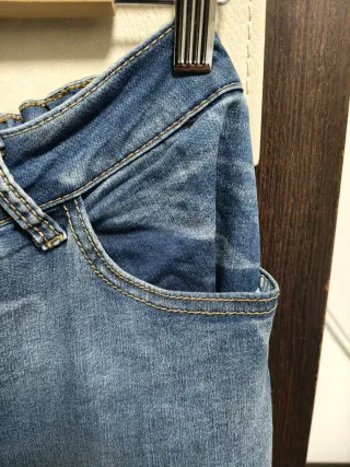 Pantalón vaquero elástico azul