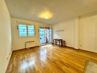 Estudio en alquiler en Moscardó en Madrid