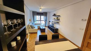 Piso en alquiler en Milán - Pumarín - Teatinos en Oviedo