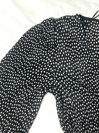 Blusa Zara lunares manga larga