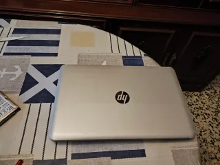 Portátil HP Pavilion i7 8GB RAM