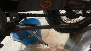 Pata de moto y sensor de temperatura