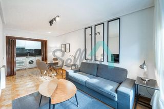 Piso en alquiler en Milán - Pumarín - Teatinos en Oviedo