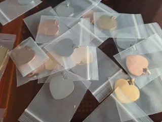 Lote Medallas Corazón y Rectangulares