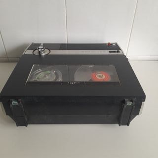 Grabadora Sony TC-222 Servo Controlled