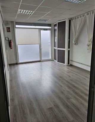 Local comercial en alquiler en Cerdanyola en Mataró