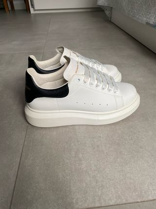 Zapatillas Alexander McQueen Blancas y Negras