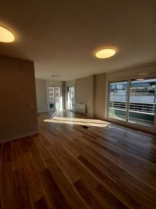 Piso en alquiler en Eixample Nord – La Devesa en Girona