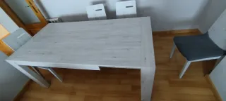 Mesa de comedor con 6 sillas