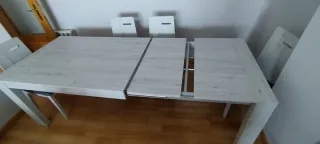 Mesa de comedor con 6 sillas