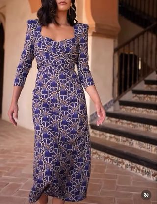 Vestido estampado azul y blanco