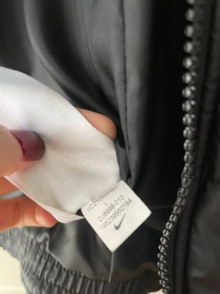 Abrigo largo Nike negro